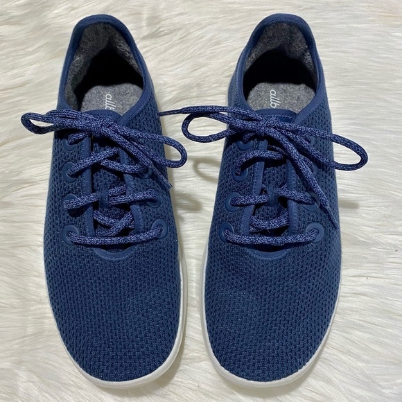 Allbirds Men's Tree Runners in Classic Marine Blue‎ (White Sole) - Picture 5 of 11